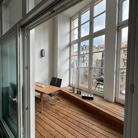 Relax-wohnung Mit Balkon Ueber Weisse Elster Apartment *